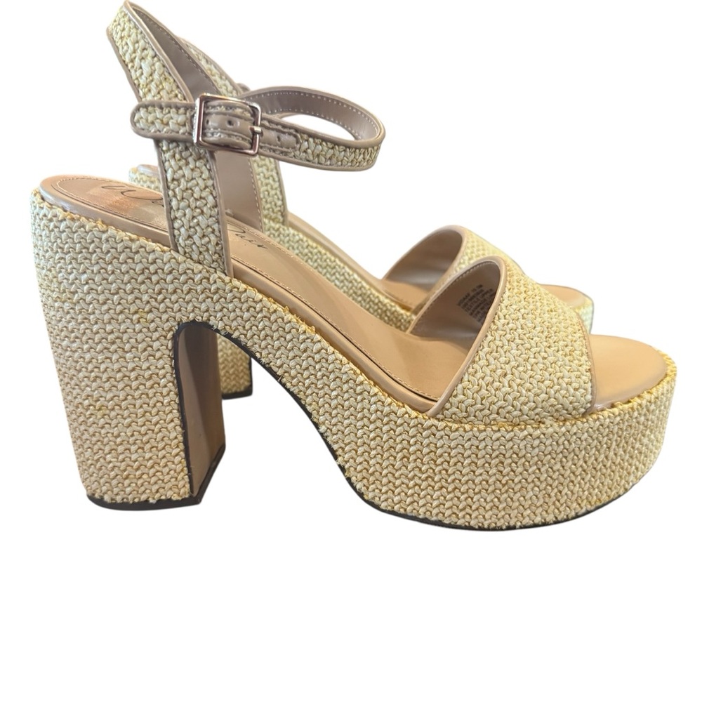 Wild Pair Vidaa Ankle-Strap Platform Sandals NEW Size 10.5